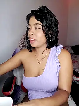 Snapshot of Fanny_Klean chatting on November 12, 2025, 4:49 am Fanny Klean online show from November 12, 2025, 4:49 am