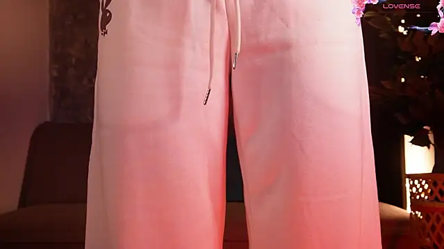 Snapshot of charlotte__grey chatting on July 18, 2026, 11:30 am charlotte grey online show from July 18, 2026, 11:30 am