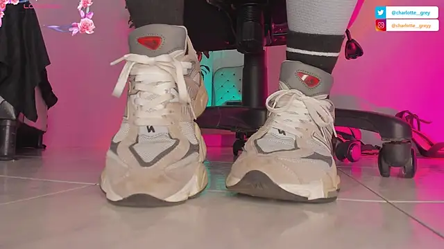 Snapshot of charlotte__grey chatting on October 18, 2025, 9:06 pm charlotte grey online show from October 18, 2025, 9:06 pm