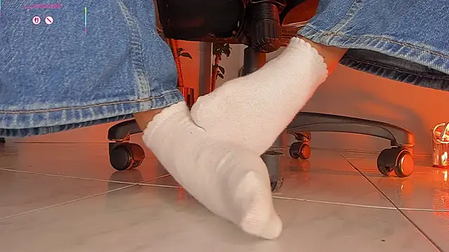 Snapshot of charlotte__grey chatting on November 14, 2025, 8:12 pm charlotte grey online show from November 14, 2025, 8:12 pm