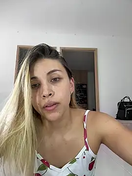 Snapshot of charlotte__grey chatting on June 14, 2026, 7:15 pm charlotte grey online show from June 14, 2026, 7:15 pm