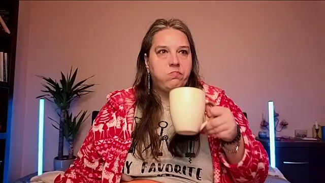 Snapshot of Niter chatting on February 12, 2026, 9:47 pm Niter online show from February 12, 2026, 9:47 pm