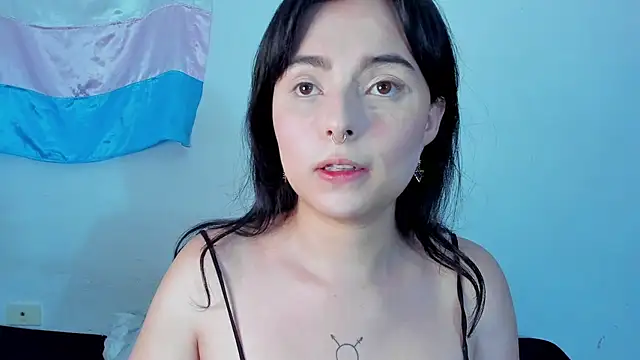 Snapshot of elizabethtaylorxxx chatting on April 26, 2026, 7:44 pm elizabethtaylorxxx online show from April 26, 2026, 7:44 pm