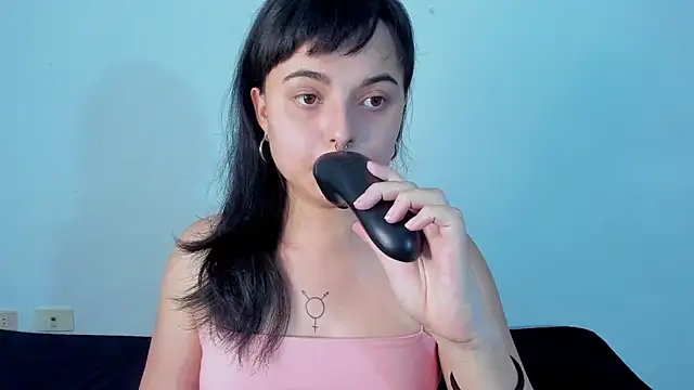 elizabethtaylorxxx online show from November 9, 2025, 1:31 am