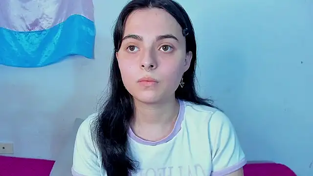 Snapshot of elizabethtaylorxxx chatting on May 28, 2026, 5:15 am elizabethtaylorxxx online show from May 28, 2026, 5:15 am