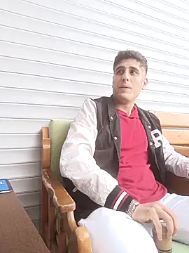 arenn1997 online show from November 12, 2025, 1:37 pm