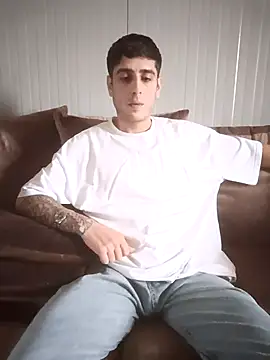 arenn1997 online show from February 7, 2026, 12:35 pm