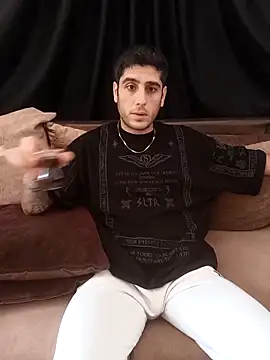 arenn1997 online show from November 5, 2025, 12:08 pm