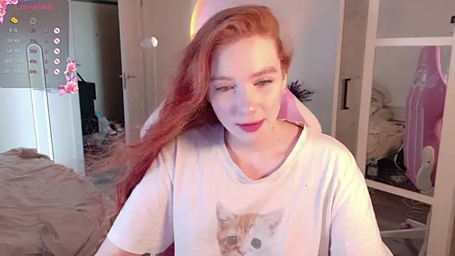 Snapshot of cinnabon_girls chatting on October 19, 2025, 7:33 am cinnabon girls online show from October 19, 2025, 7:33 am