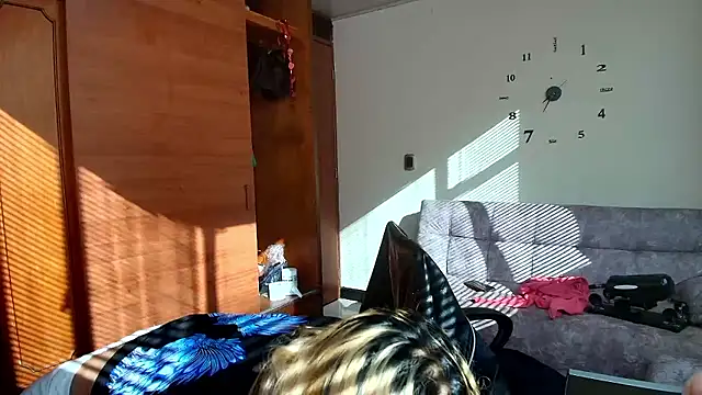 Snapshot of Majo_Soussa chatting on October 15, 2025, 12:35 pm Majo Soussa online show from October 15, 2025, 12:35 pm