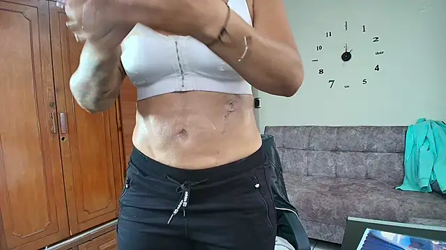 Snapshot of Majo_Soussa chatting on June 30, 2026, 12:16 pm Majo Soussa online show from June 30, 2026, 12:16 pm