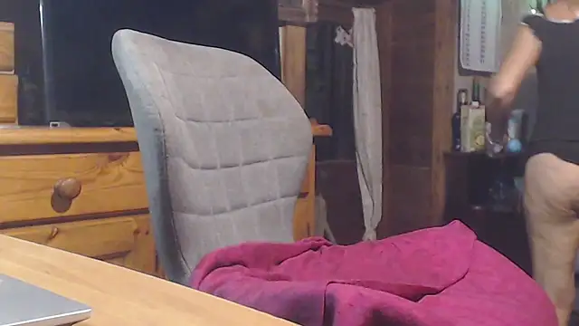 Snapshot of eva2023sexy chatting on December 4, 2025, 8:52 pm eva2023sexy online show from December 4, 2025, 8:52 pm