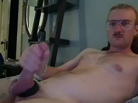 Snapshot of PeterDerzzz chatting on April 26, 2026, 2:42 am PeterDerzzz online show from April 26, 2026, 2:42 am
