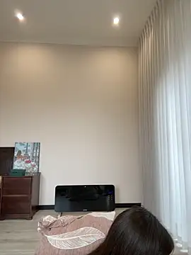 Hott Lolla online show from October 8, 2025, 8:38 am