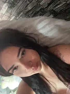 corallwells online show from February 24, 2026, 3:07 am