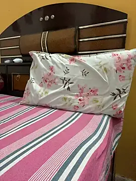 Snapshot of Wild_beast chatting on February 20, 2026, 11:12 am Wild beast online show from February 20, 2026, 11:12 am