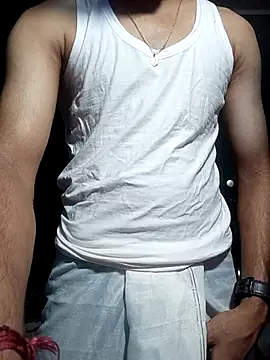 Snapshot of ansh777777777 chatting on October 17, 2025, 5:04 pm ansh777777777 online show from October 17, 2025, 5:04 pm