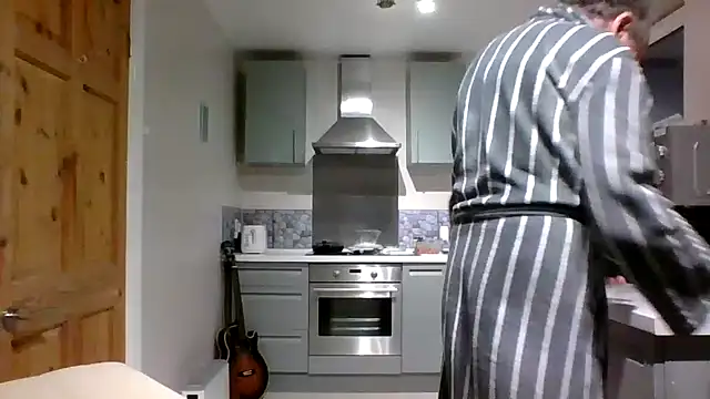 jimmybenido online show from February 4, 2026, 5:41 pm