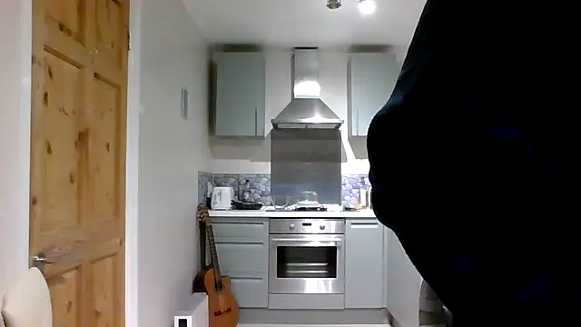 jimmybenido online show from October 29, 2025, 5:34 pm