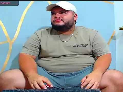 Snapshot of damian_chubby chatting on November 11, 2025, 3:34 am damian chubby online show from November 11, 2025, 3:34 am