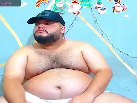 Snapshot of damian_chubby chatting on December 13, 2025, 11:55 pm damian chubby online show from December 13, 2025, 11:55 pm