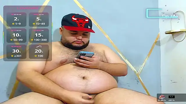 Snapshot of damian_chubby chatting on October 12, 2025, 10:11 pm damian chubby online show from October 12, 2025, 10:11 pm