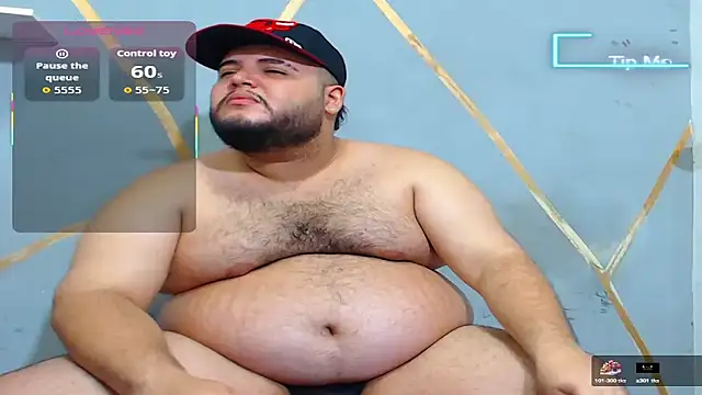 Snapshot of damian_chubby chatting on October 15, 2025, 6:44 am damian chubby online show from October 15, 2025, 6:44 am