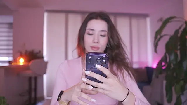 honeyann08 online show from February 2, 2026, 9:58 pm