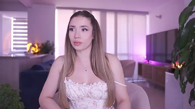 Snapshot of honeyann08 chatting on October 25, 2025, 3:34 pm honeyann08 online show from October 25, 2025, 3:34 pm