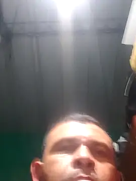 Snapshot of Cris29_84 chatting on October 14, 2025, 4:51 pm Cris29 84 online show from October 14, 2025, 4:51 pm