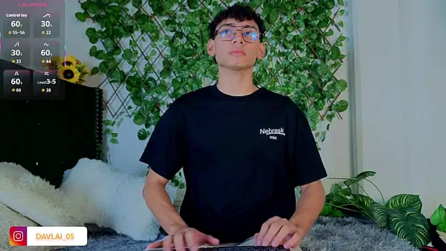 Daviid laidd online show from November 14, 2025, 6:00 pm