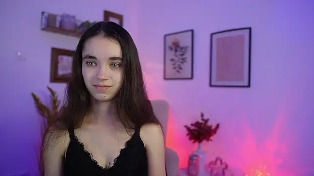 Snapshot of Gia_Paige18 chatting on November 20, 2025, 2:07 pm Gia Paige18 online show from November 20, 2025, 2:07 pm