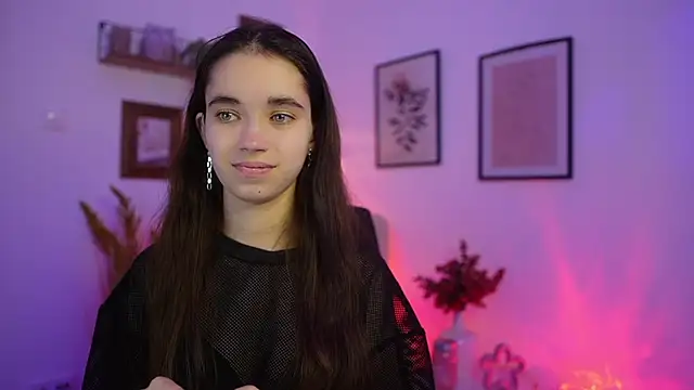 Snapshot of Gia_Paige18 chatting on November 21, 2025, 2:05 pm Gia Paige18 online show from November 21, 2025, 2:05 pm