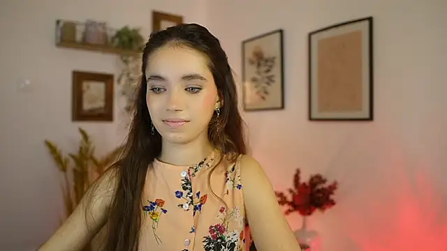 Snapshot of Gia_Paige18 chatting on October 14, 2025, 1:01 pm Gia Paige18 online show from October 14, 2025, 1:01 pm