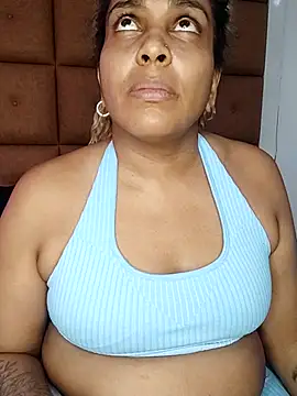 ELLA KELLY online show from October 7, 2025, 11:22 am