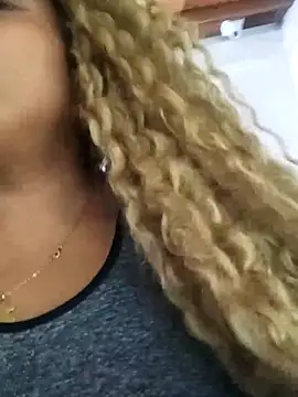 ELLA KELLY online show from February 6, 2026, 12:23 pm