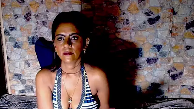 Snapshot of EroticSexyStripper chatting on March 8, 2025, 2:45 am EroticSexyStripper online show from March 8, 2025, 2:45 am