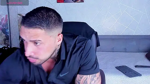 Cristian Walker online show from July 10, 2026, 1:11 pm