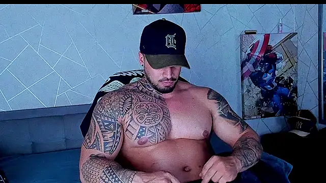 Snapshot of Cristian_Walker chatting on May 12, 2026, 11:44 pm Cristian Walker online show from May 12, 2026, 11:44 pm