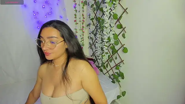 Snapshot of zara41 chatting on June 25, 2026, 5:29 pm zara41 online show from June 25, 2026, 5:29 pm