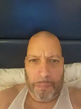 Just2much online show from April 30, 2026, 7:54 pm