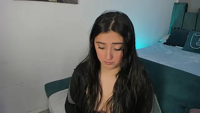 Snapshot of Kathia_Morelli chatting on October 16, 2025, 12:02 pm Kathia Morelli online show from October 16, 2025, 12:02 pm