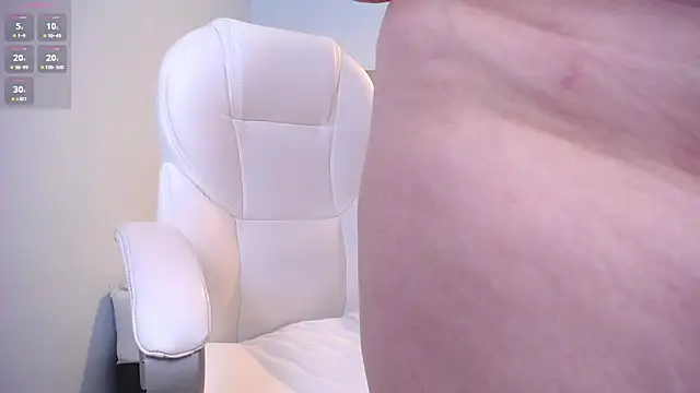 Snapshot of Violetta_rainbow chatting on February 26, 2025, 10:27 am Violetta rainbow online show from February 26, 2025, 10:27 am