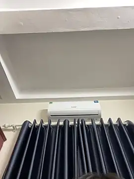 Louis Baby online show from March 3, 2025, 10:38 am