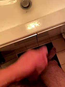 Snapshot of dimitriei chatting on November 1, 2025, 6:08 am dimitriei online show from November 1, 2025, 6:08 am