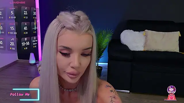 Snapshot of CelyneMay chatting on July 25, 2026, 2:23 pm CelyneMay online show from July 25, 2026, 2:23 pm