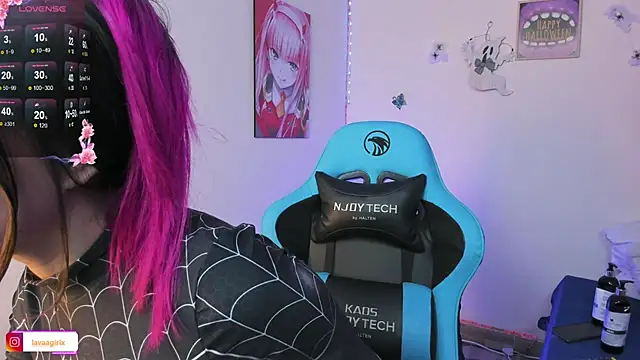 Snapshot of Julieta_cott chatting on October 10, 2025, 11:27 pm Julieta cott online show from October 10, 2025, 11:27 pm