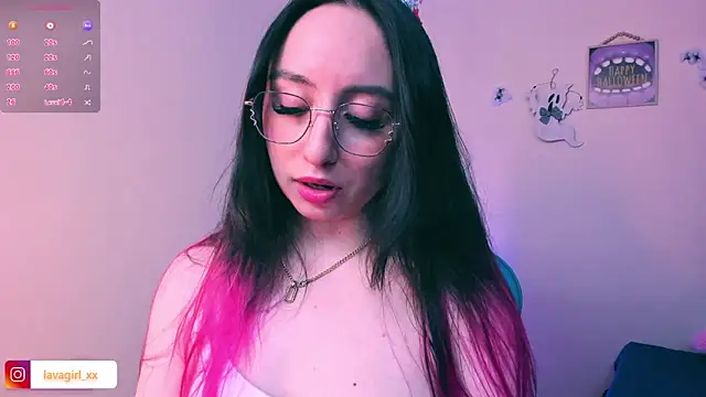 Snapshot of Julieta_cott chatting on October 19, 2025, 2:36 am Julieta cott online show from October 19, 2025, 2:36 am