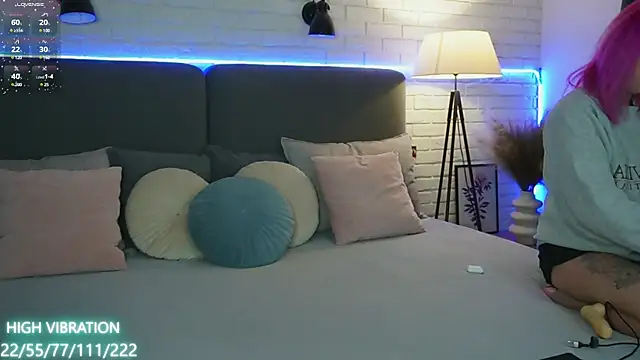Selena Lily online show from March 15, 2025, 7:38 pm