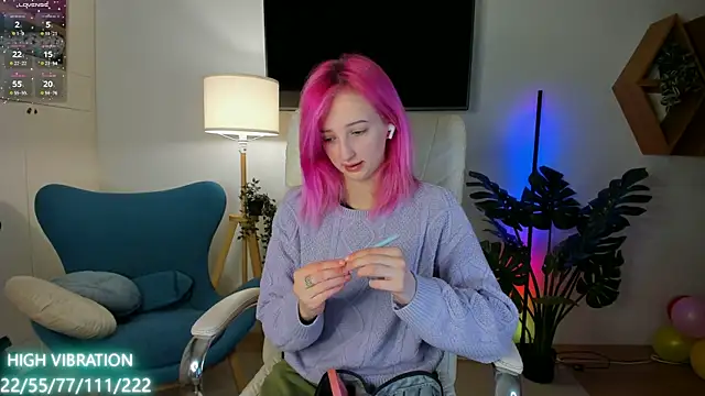 Selena Lily online show from March 20, 2025, 1:37 pm